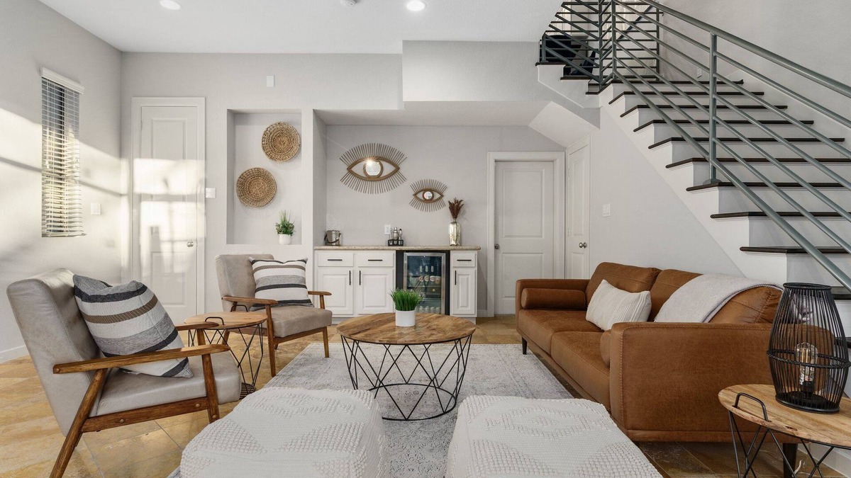 Washington Ave./ Memorial Park House | Home Sweet Houston Washington Ave - Modern Retreat - Best Location in Houston!