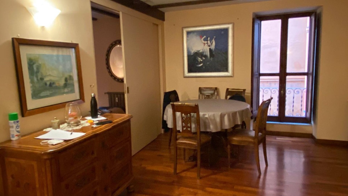 Rione V Ponte Apartment | Home Sweet Rome Coronari