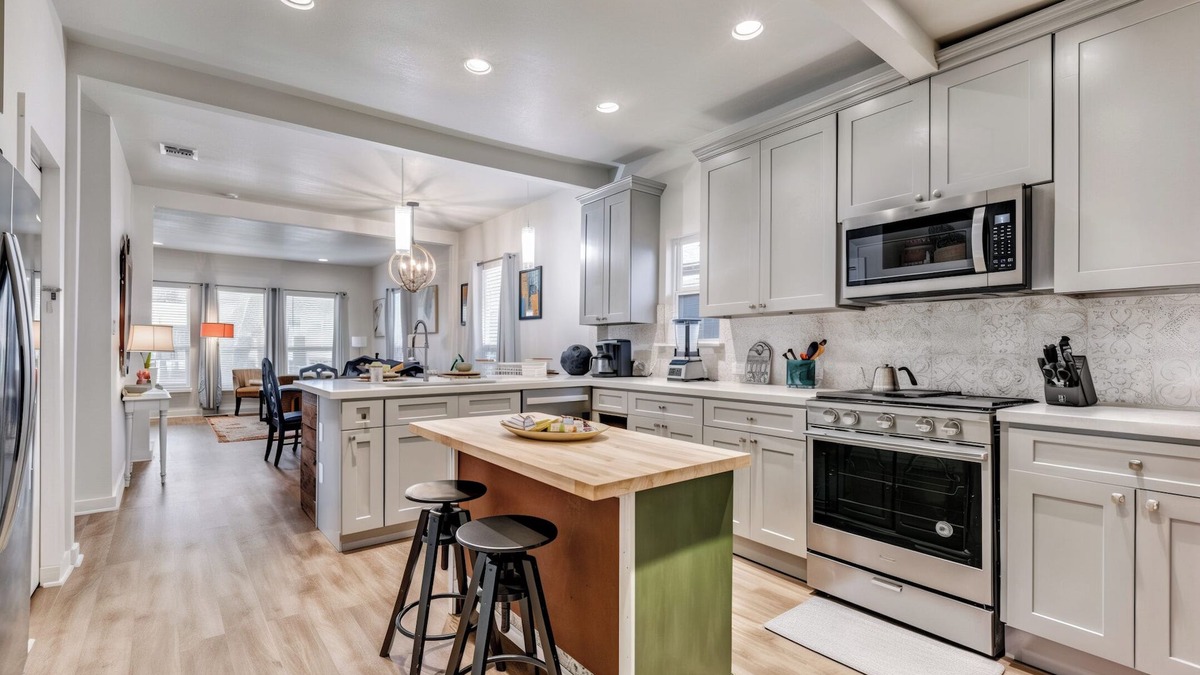 Government Hill House | Home w/King Bed Nr RiverWalk - Large Backyardn