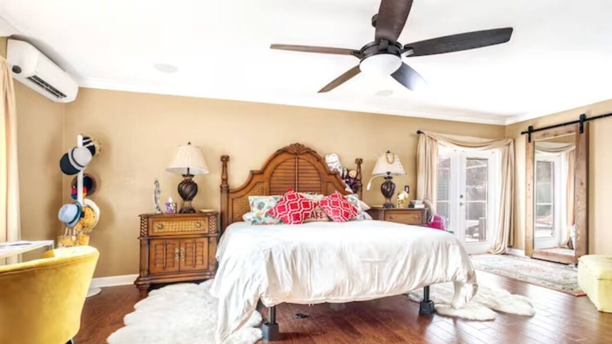 Gulfport House | HOME WITH ALL YOU NEED between thriving St Peterburg downtown & St Pete Beach