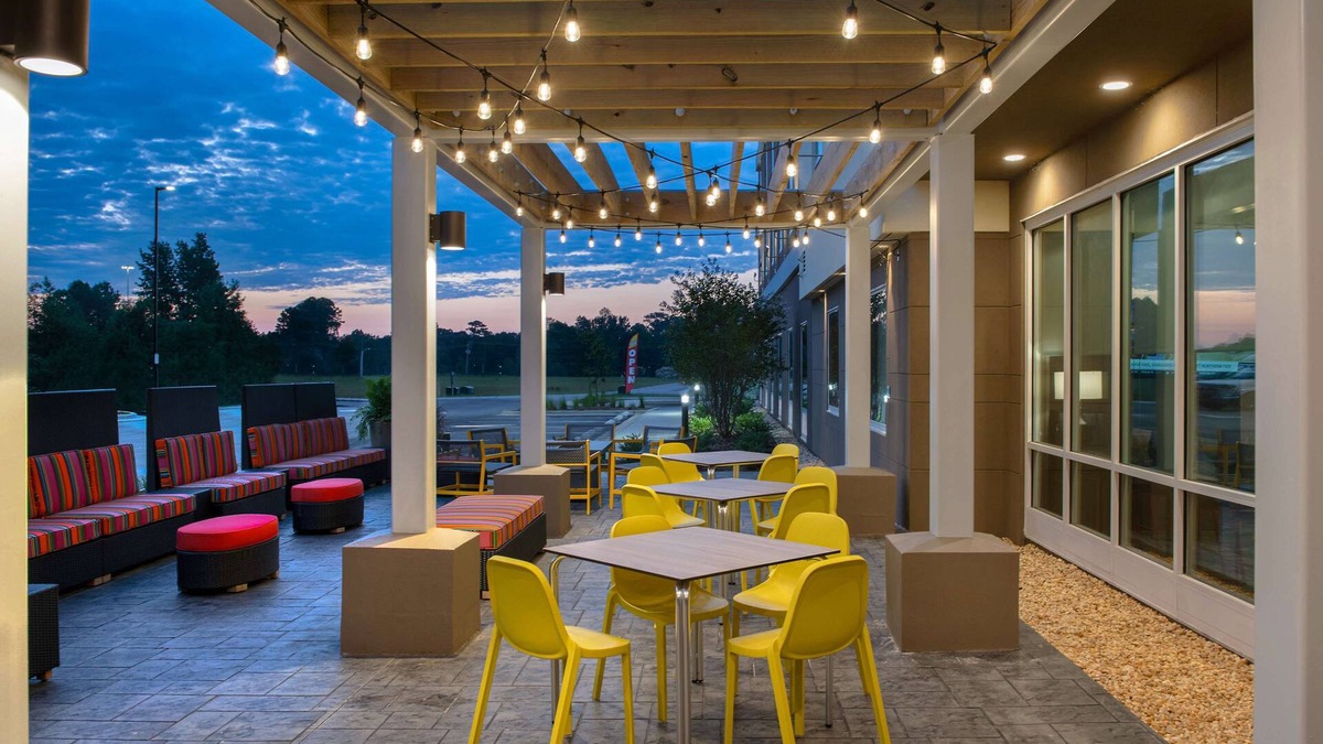 Pine Forest Hotel | Home2 Suites By Hilton Fayetteville North