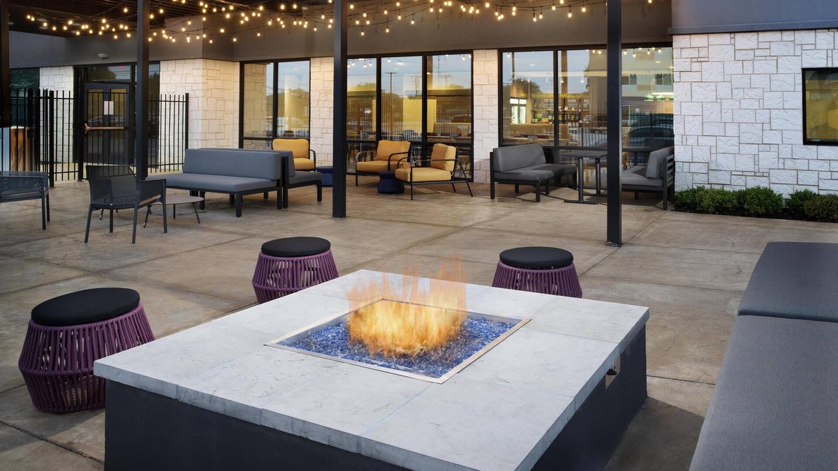Buckner Terrace - Everglade Park Hotel | Home2 Suites By Hilton Dallas East