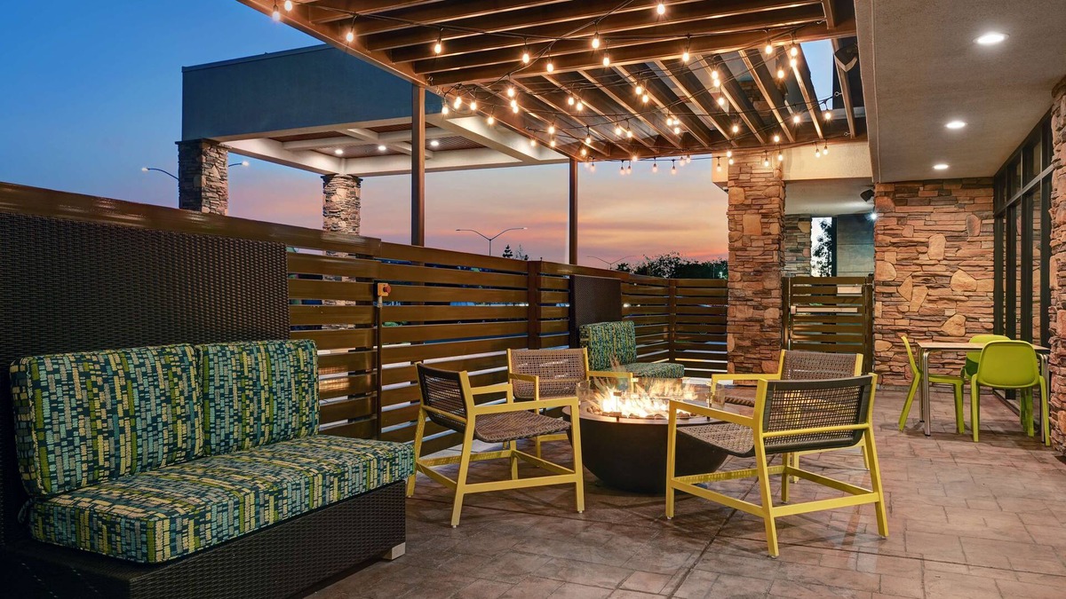 Tracy Hotel | Home2 Suites by Hilton Tracy