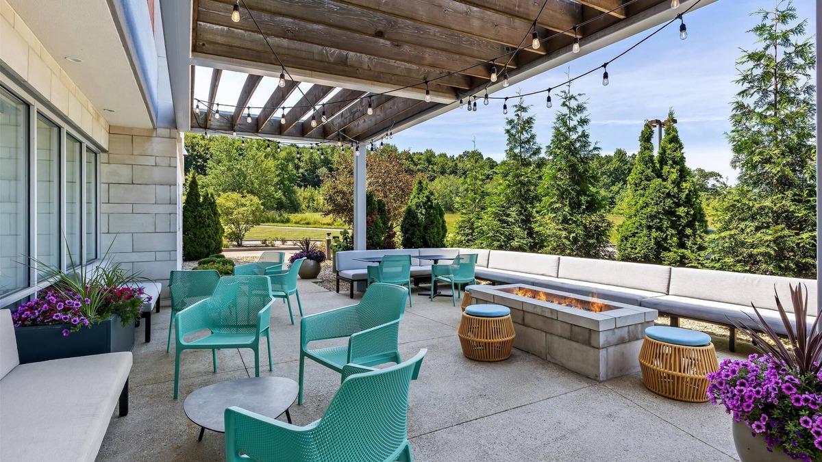 Austintown Hotel | Home2 Suites by Hilton Youngstown West/Austintown