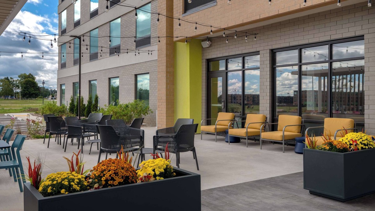 Sheboygan Hotel | Home2 Suites By Hilton Sheboygan