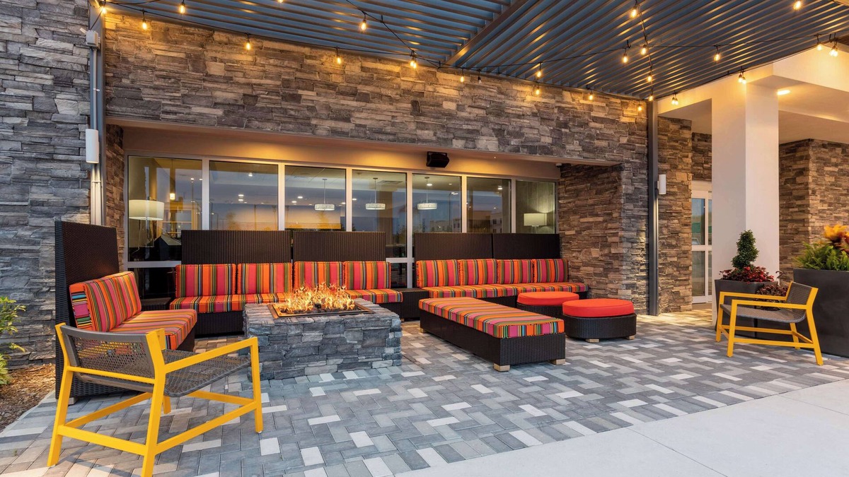 Vero Beach Hotel | Home2 Suites by Hilton Vero Beach I-95