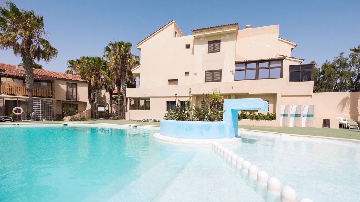 Parque Holandes Apartment | Home2Book Comfy Casa Claudia, Pool&Terrace