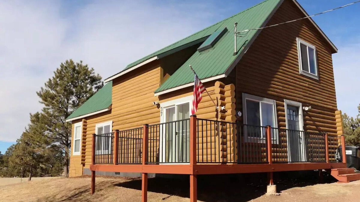 Florissant Cabin | HomeAway Mountain Country Cabin