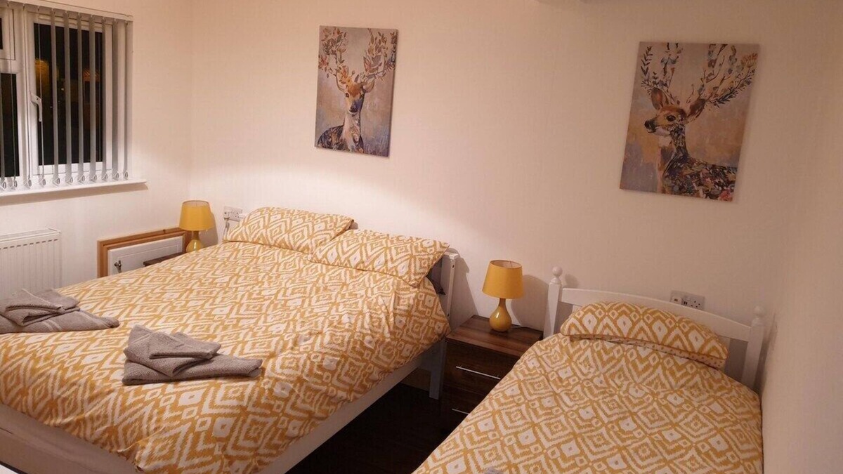 Harehills House | Homebird Property - Conway House