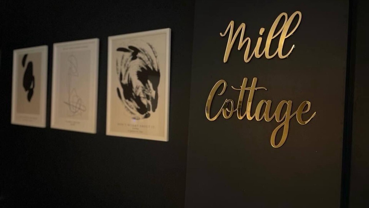 Leeds House | Homebird Property — Mill Cottage