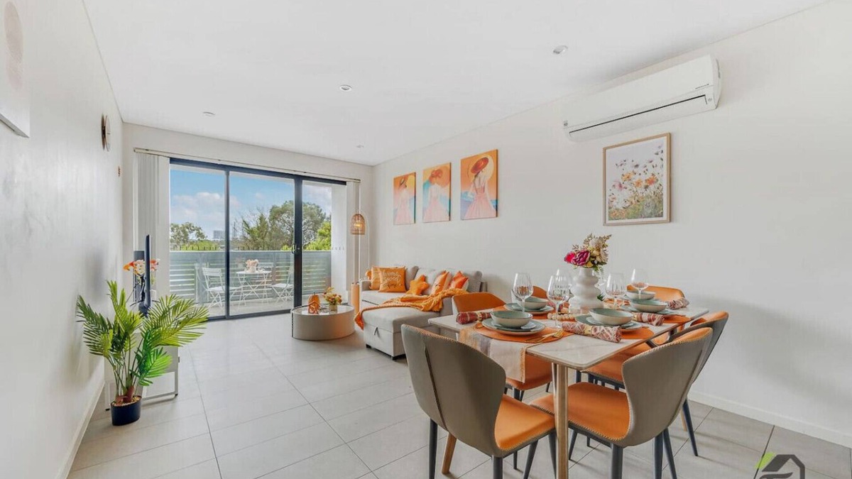 Homebush Apartment | Homebush3房可住7人配套厨房大公寓