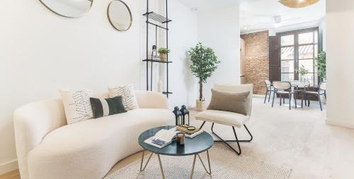 La Trinidad Apartment | Homeclub Elegant 1BR near Thyssen & Mármoles III