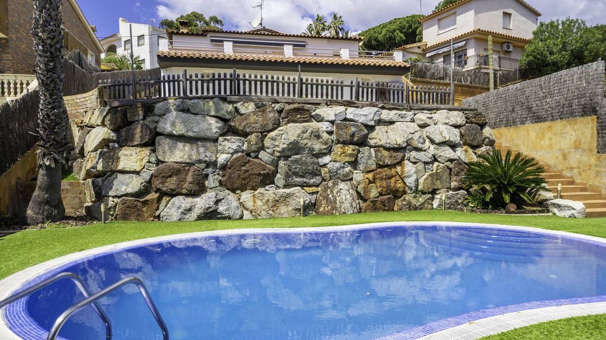 Santa Susanna Villa | HomeHolidaysRentals Electra - Costa Barcelona