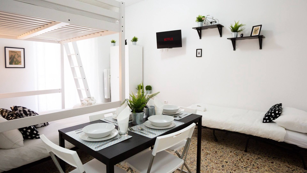 Zona Padova Apartment | HomeHotel - Anacreon 7