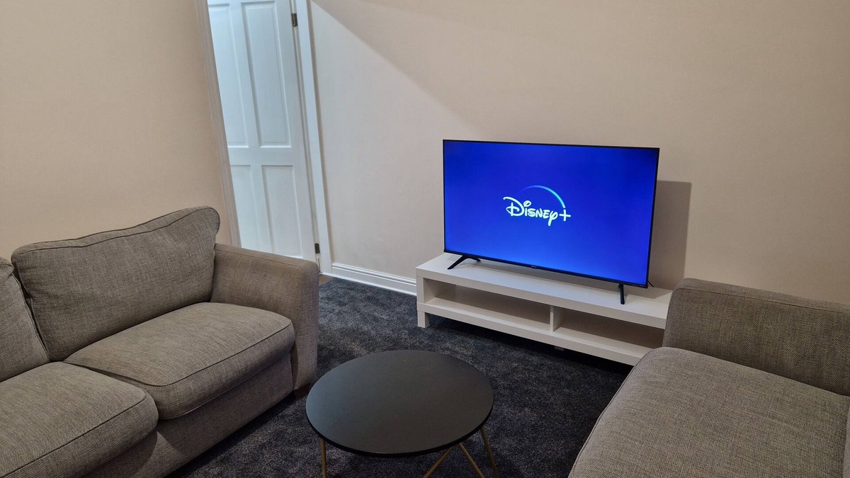 Seisdon House | Homely 3-bed house in Bham 15 min from City Centre
