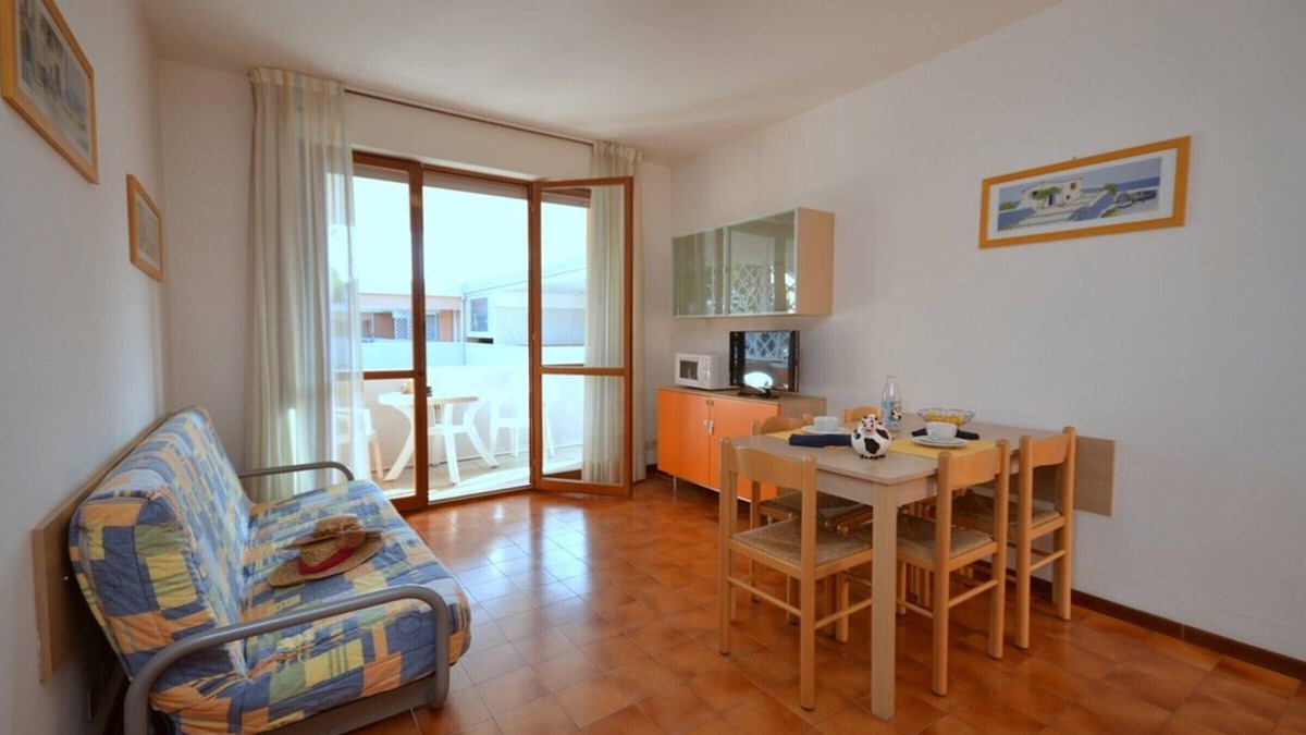 Bibione Apartment | Homely flat in residence with pool - Beahost
