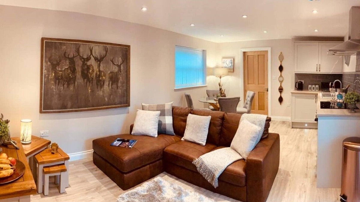 Stanley House | Homely luxury cottage 2
