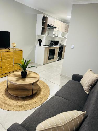 Kempton Park Apartment | Homely Stay