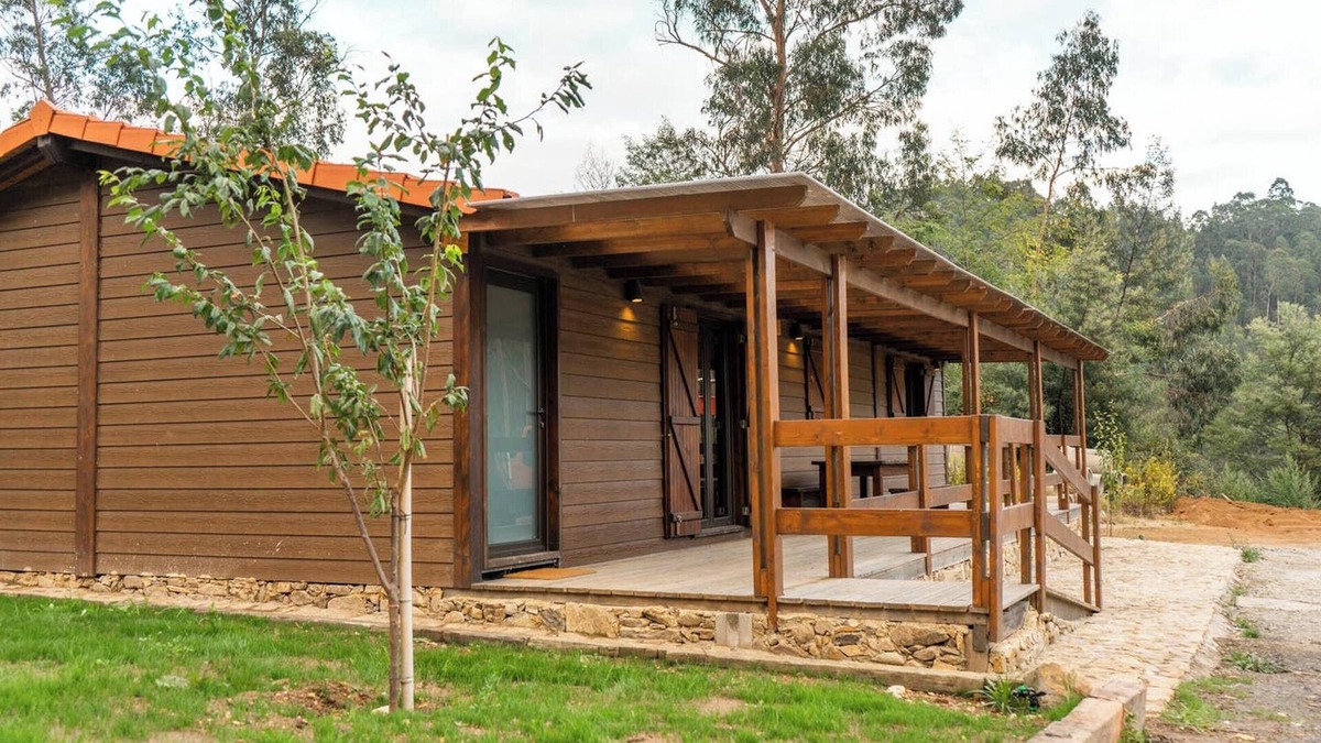 Branca Ski Chalet | Homerez - Charming Chalet in Branca with Shared Pool