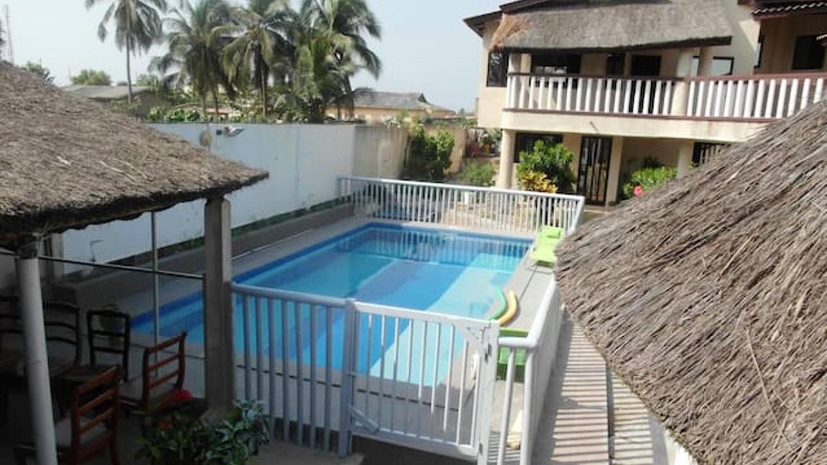 Grand Popo Apartment | Homerez - 10 m away from the beach! Nice studio for 2 ppl. with shared pool
