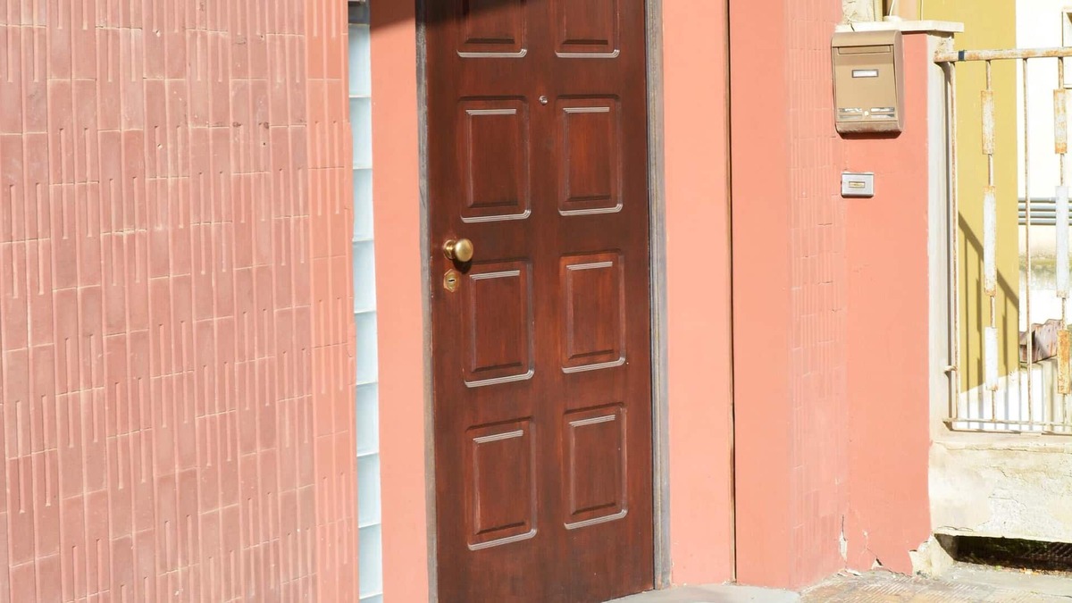 Reggio Calabria Apartment | Homerez - 100 m away from the beach! Appartement for 5 ppl. with jacuzzi