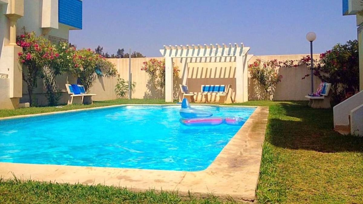Hammamet Sud Apartment | Homerez - 100 m away from the beach! Appartement for 6 ppl. with shared pool