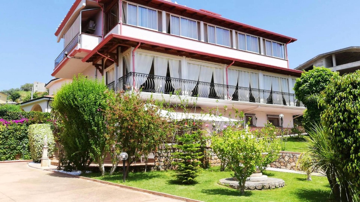 Diamante Apartment | Homerez - 50 m away from the beach! Nice appartement for 4 ppl. at Diamante