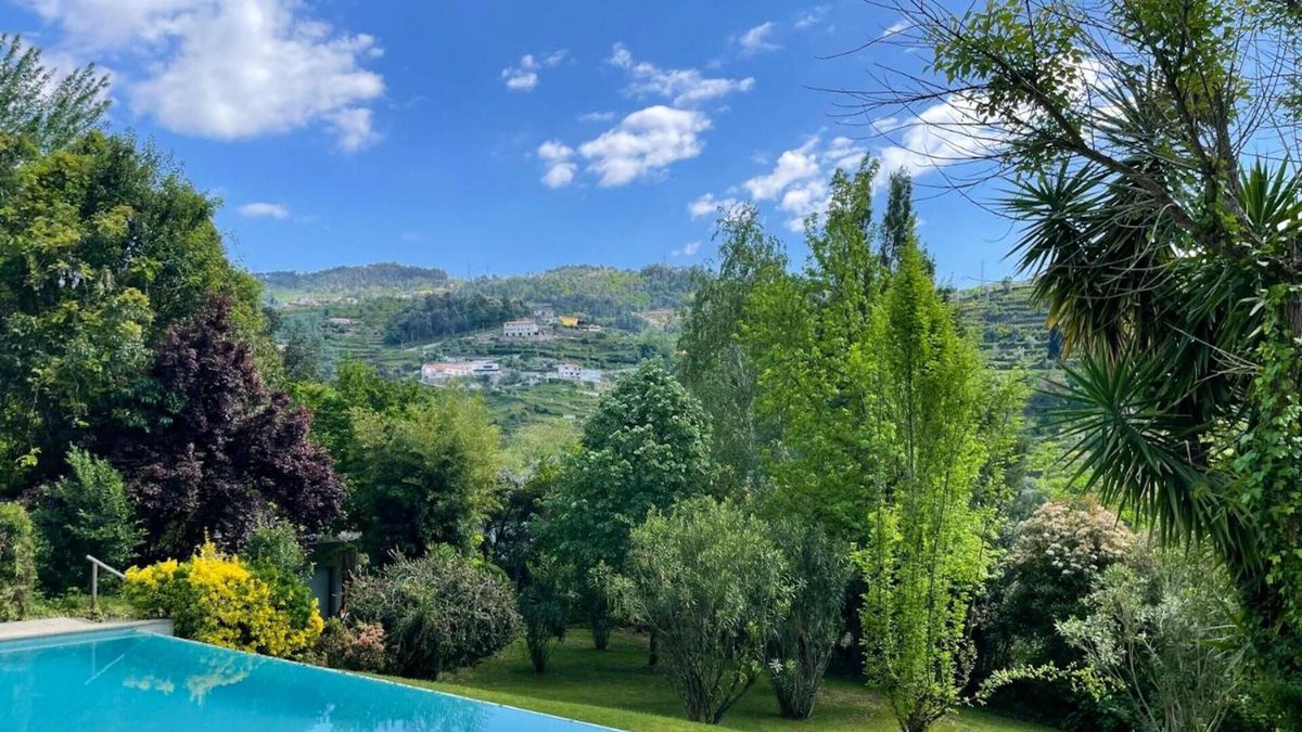 Santa Cruz do Douro Villa | Homerez - Amazing villa 1 km away from the beach for 10 ppl. with swimming-pool