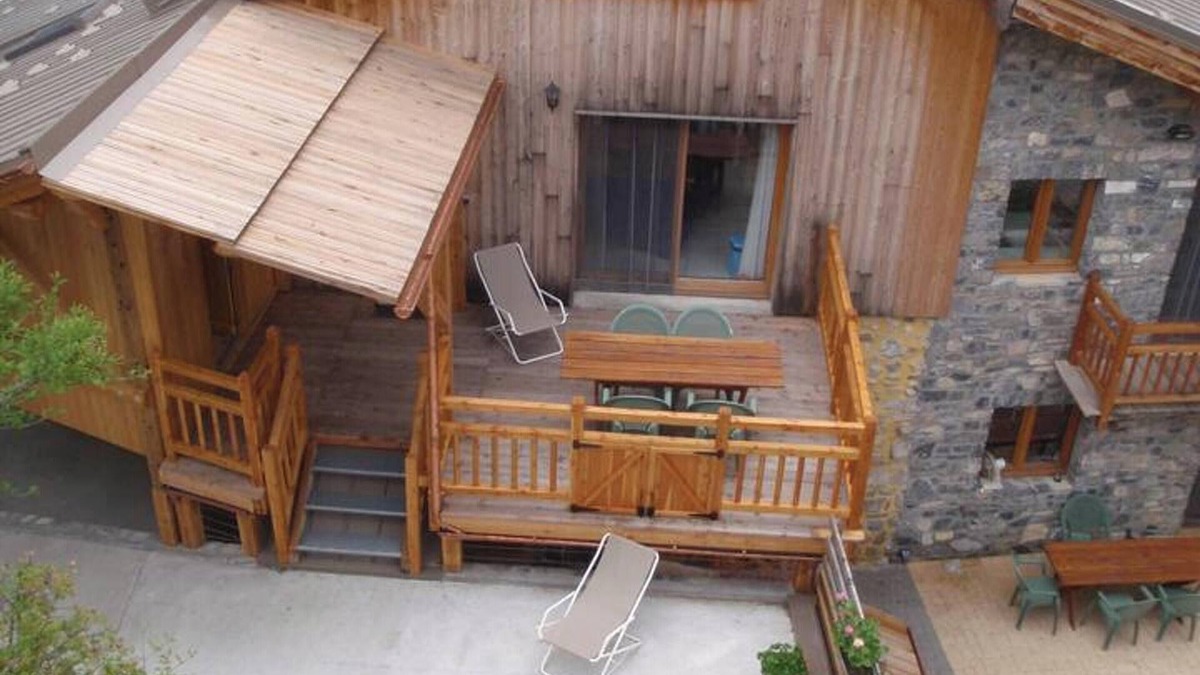 Saint-Crepin Apartment | Homerez - Apartment in Saint-Crepin