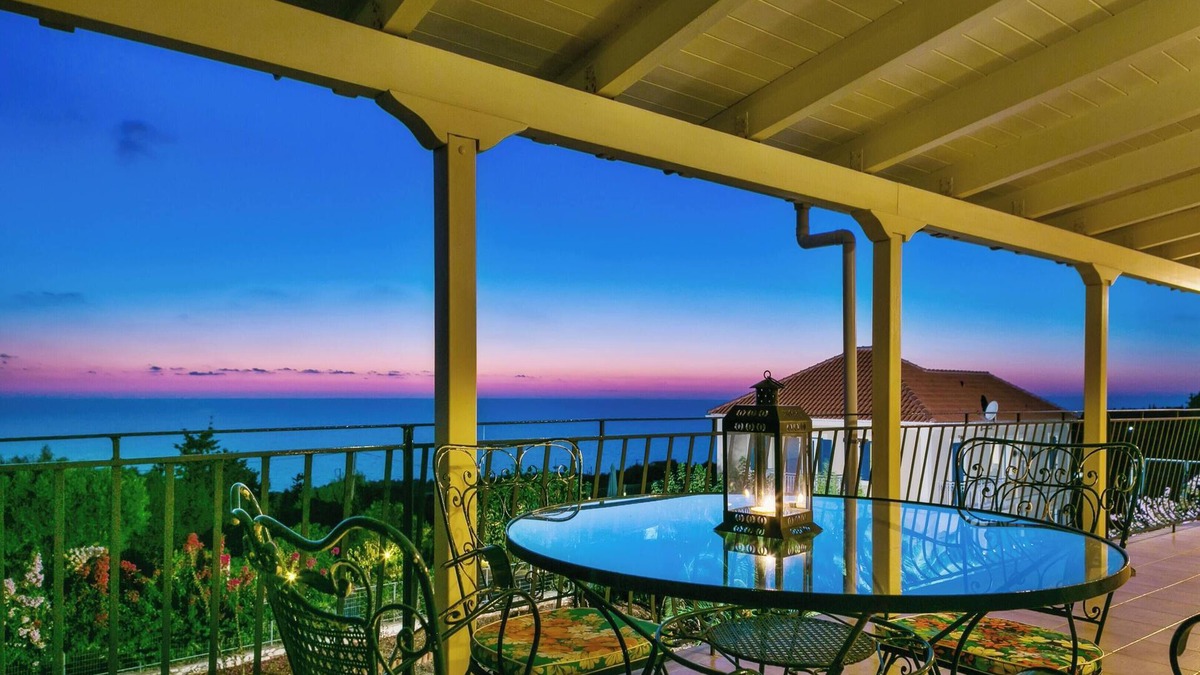 Tzamarelata Apartment | Homerez - Apartment in Tzamarelata sea view