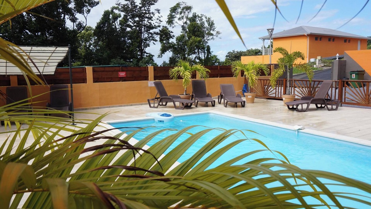 Cafeiere Apartment | Homerez - Apartment in Deshaies, pool