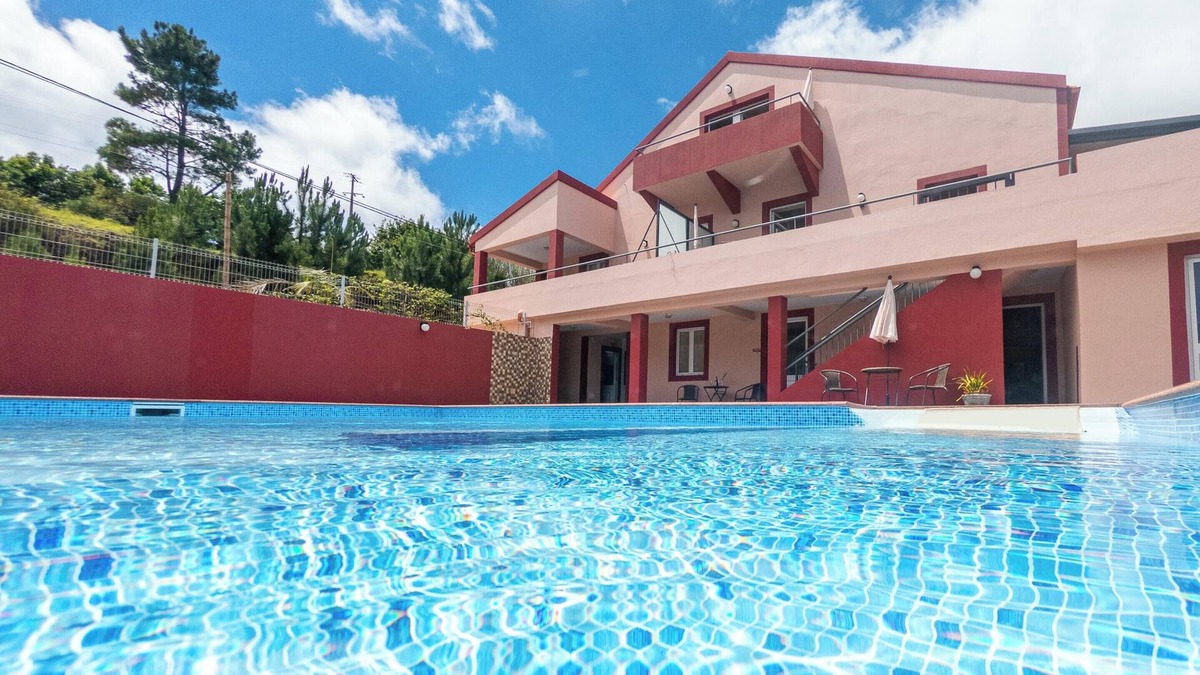 Prazeres Apartment | Homerez - Apartment in Prazeres