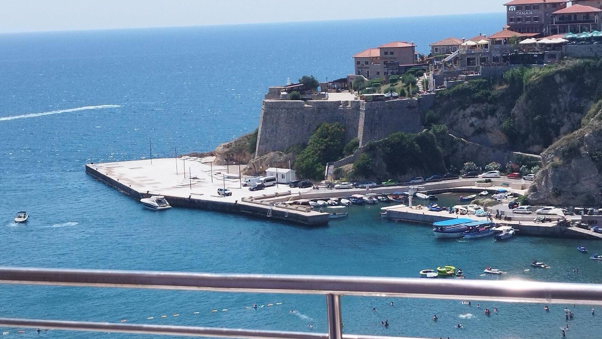 Rana Apartment | Homerez - Apartment in Ulcinj, Sea View