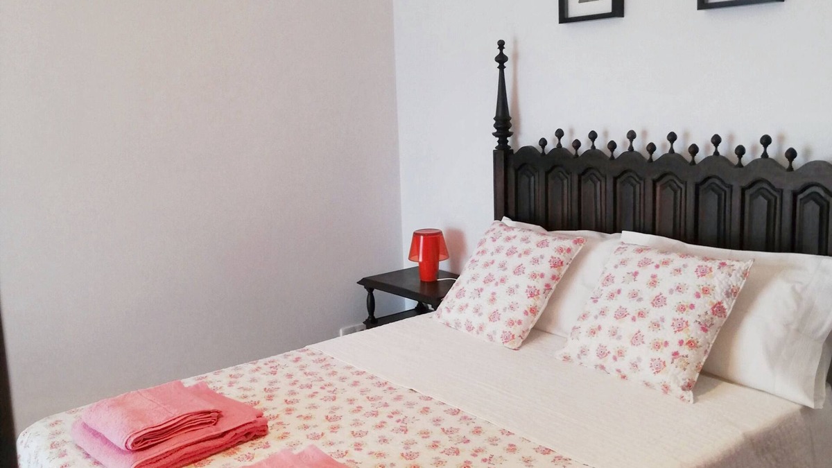 Baiao Apartment | Homerez - Apartment with Mountain View in Eiriz – 65 sqm – Terrace