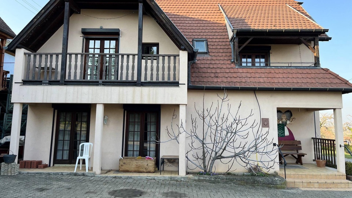 Rorschwihr House | Homerez - Big house for 15 ppl. with balcony at Rorschwihr