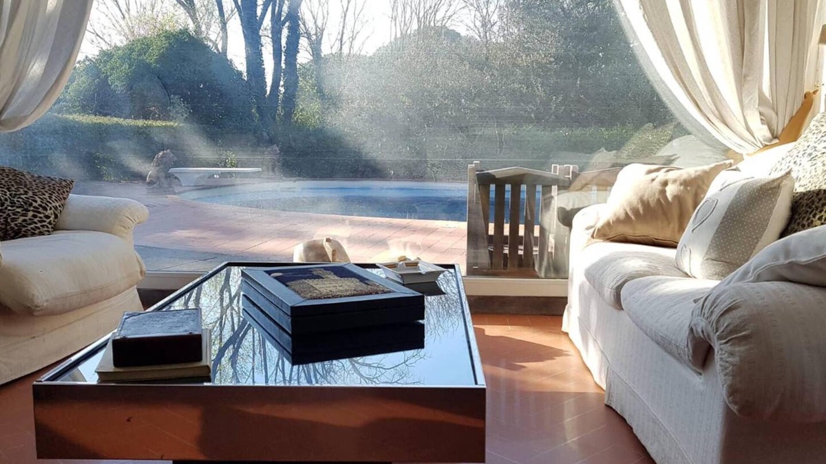 Oltrarno Villa | Homerez - Big villa for 12 ppl. with swimming-pool and garden at Firenze
