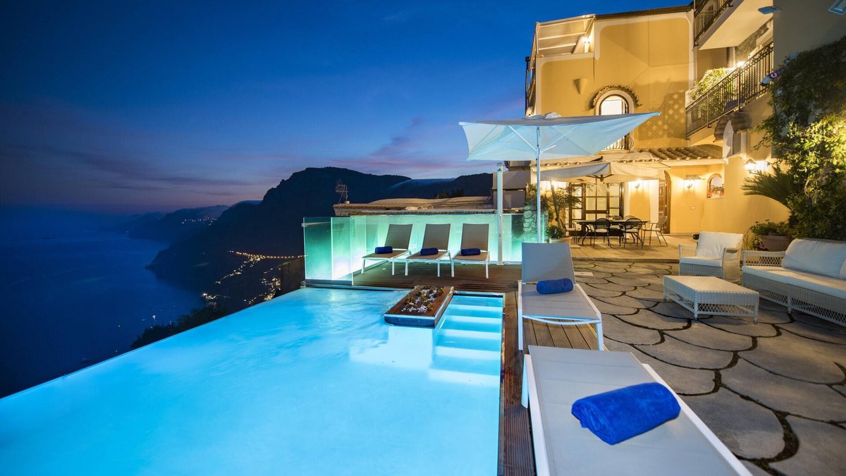 Path of the Gods Villa | Homerez - Big villa for 10 ppl. with swimming-pool at Positano