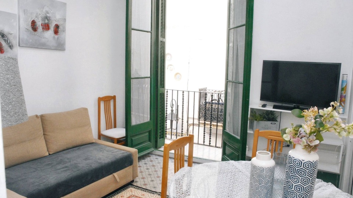 Sitges Town Center Apartment | Homerez - Bright Apartment in Sitges with Balcony