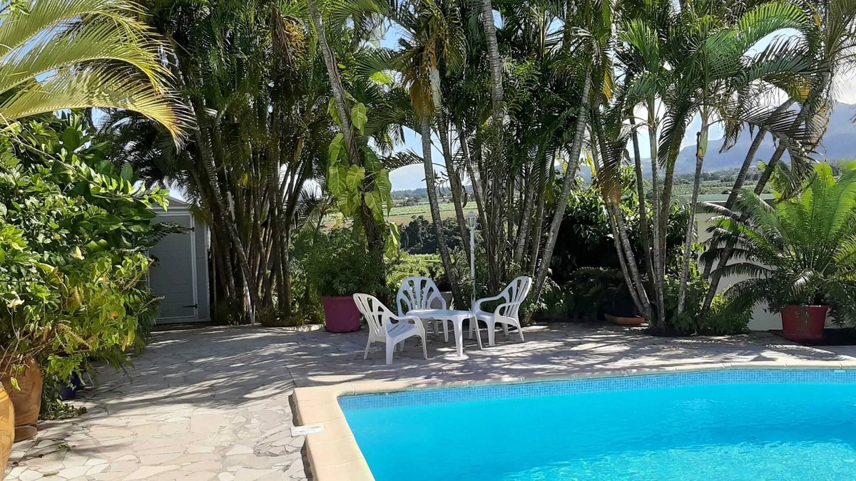 Capesterre-Belle-Eau House | Homerez - Bungalow in Capesterre-Belle-Eau