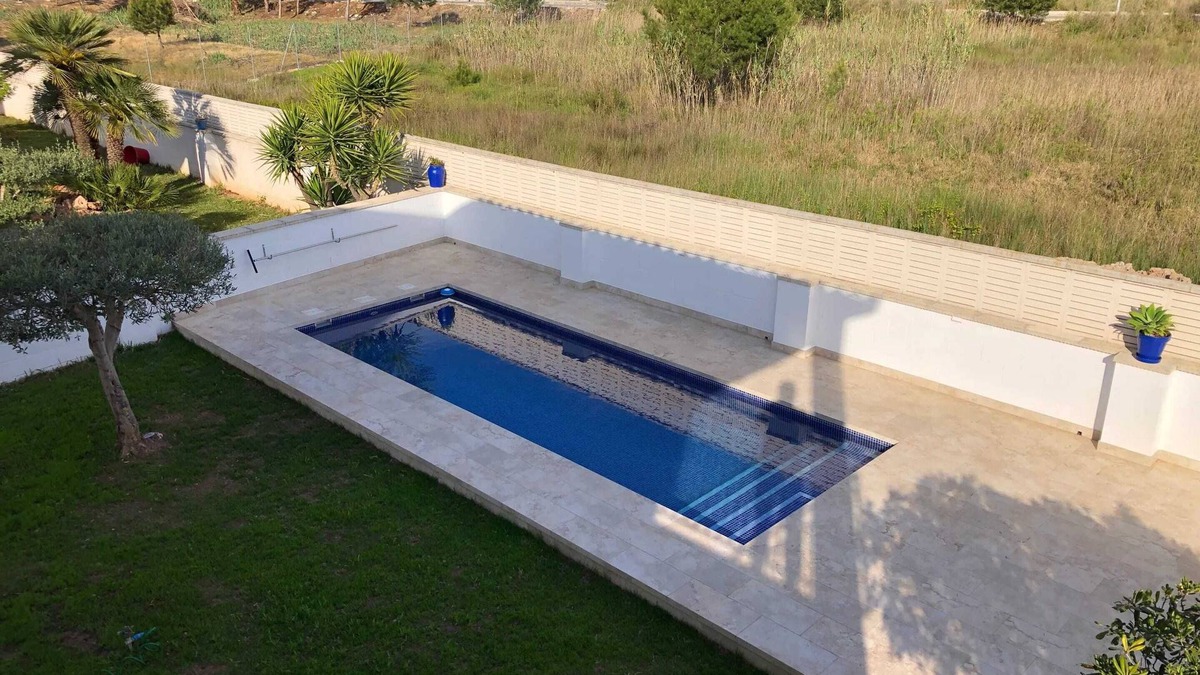 Castello de la Plana Villa | Homerez - Comfortable villa with pool in Castellón