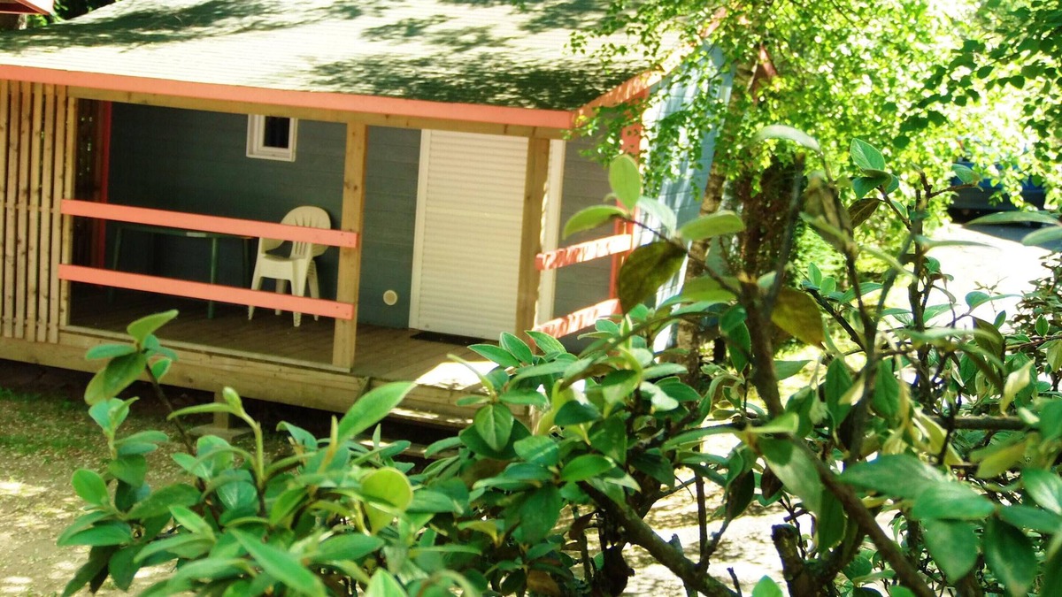 Saint-Jean-du-Gard Ski Chalet | Homerez - Chalet for 5 ppl. with shared pool and terrace at Saint-Jean-du-Gard