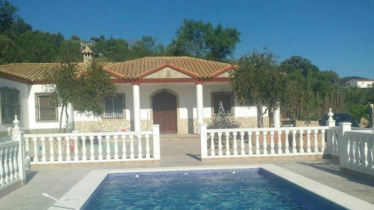 Prado del Rey Ski Chalet | Homerez - Chalet in Prado del Rey