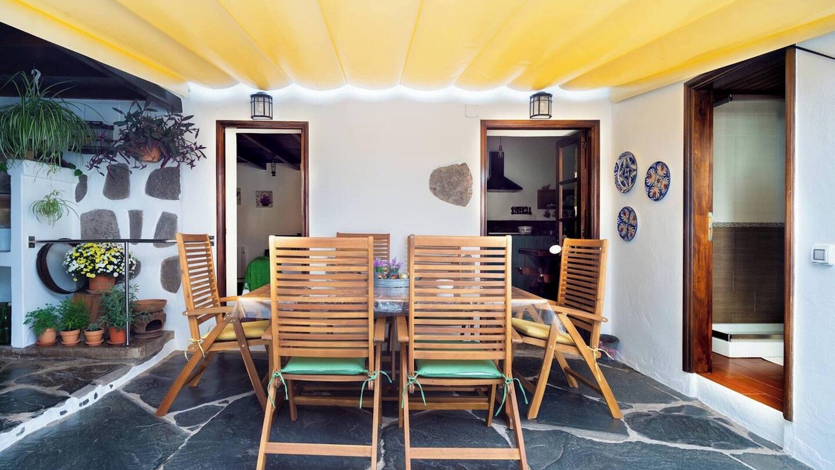 Firgas Ski Chalet | Homerez - Charming Chalet in Firgas with BBQ and Internet Included