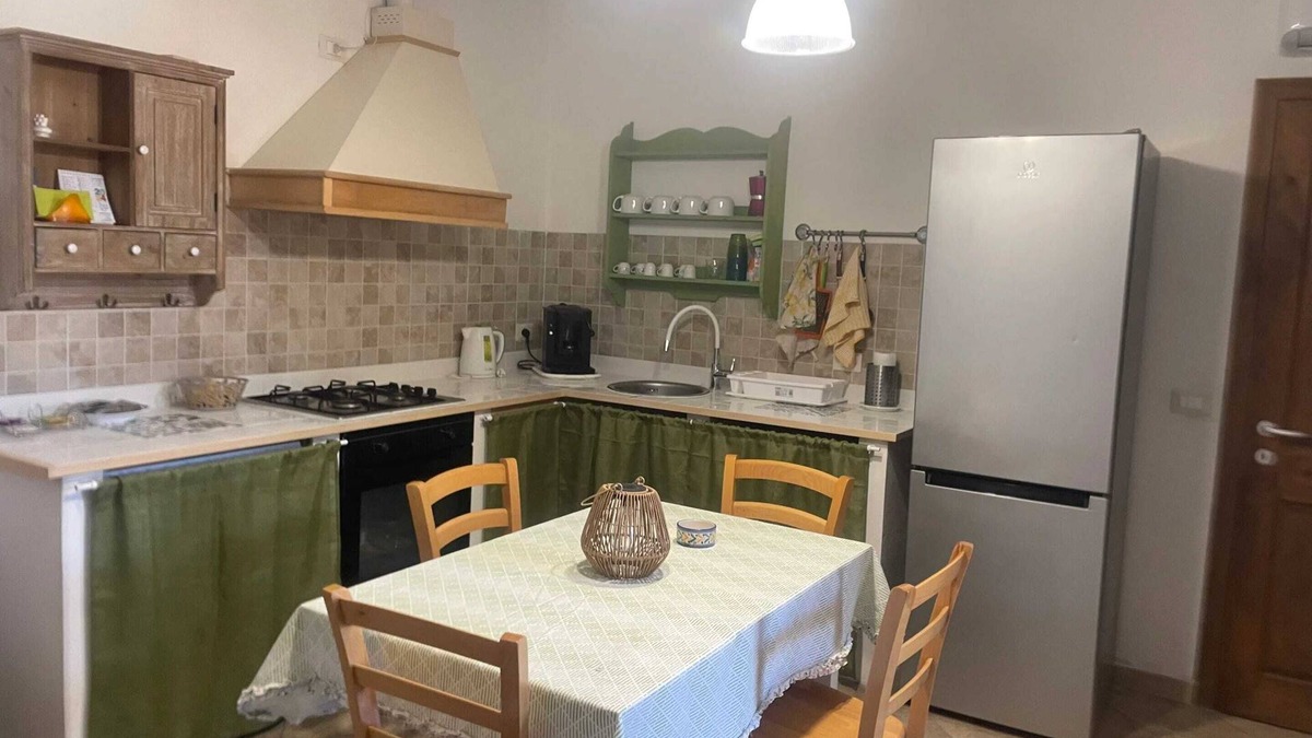 Vittoria House | Homerez - Charming House in Vittoria with Garden