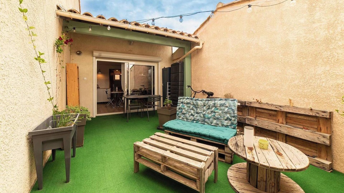 Sigean Apartment | Homerez - Charming Sigean Apartment - 23 m² - Air Conditioning