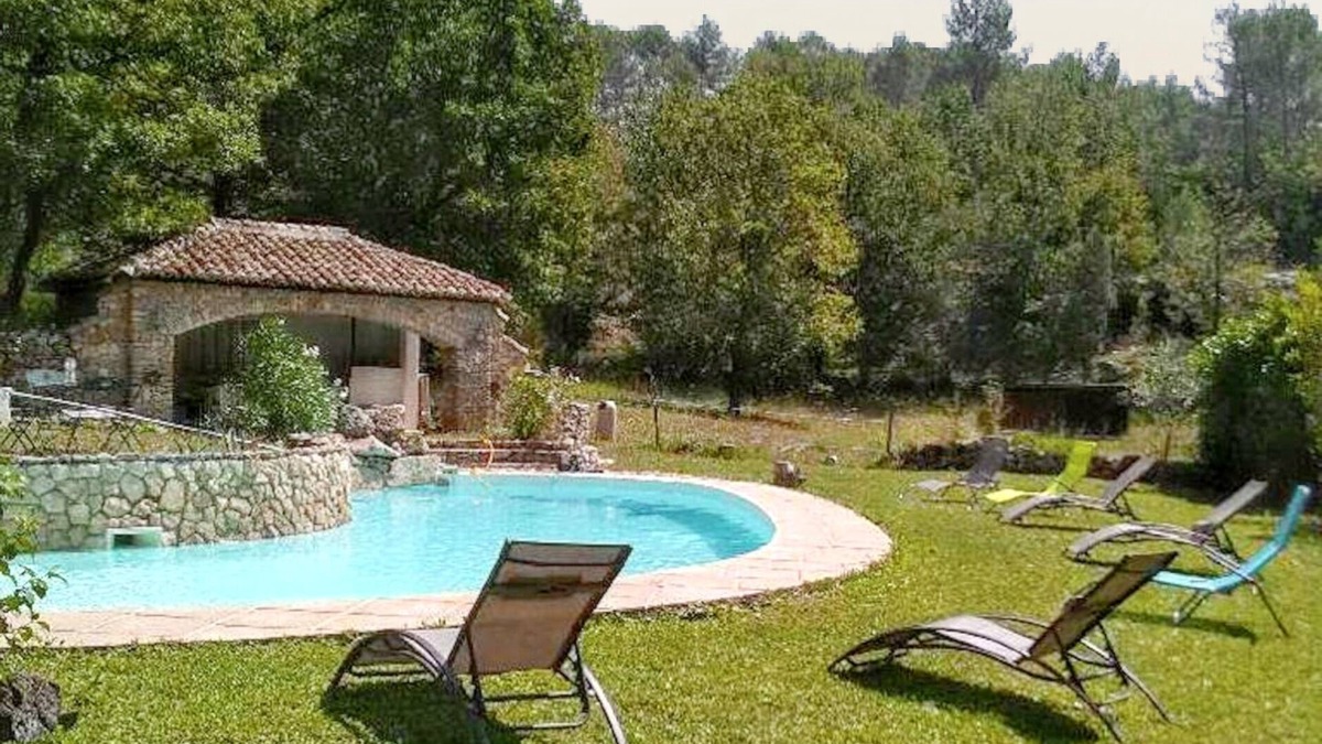 Montferrat Villa | Homerez - Charming villa with private pool in Montferrat - 125 m²