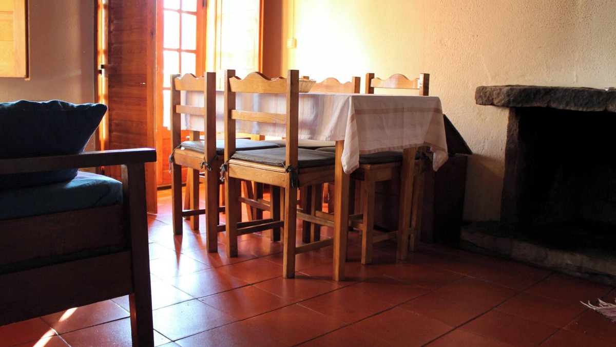 Seia Apartment | Homerez - Comfortable Apartment in Seia with Terrace and Fireplace