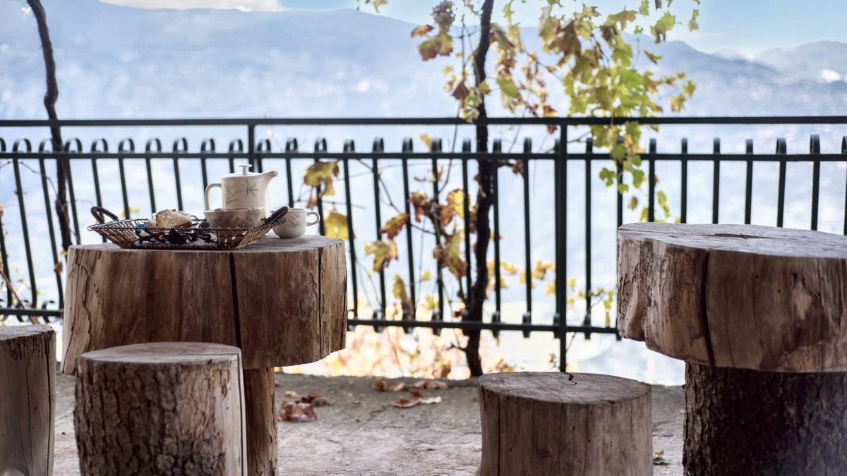 Manna House | Homerez - Cozy House in Manna with Mountain View