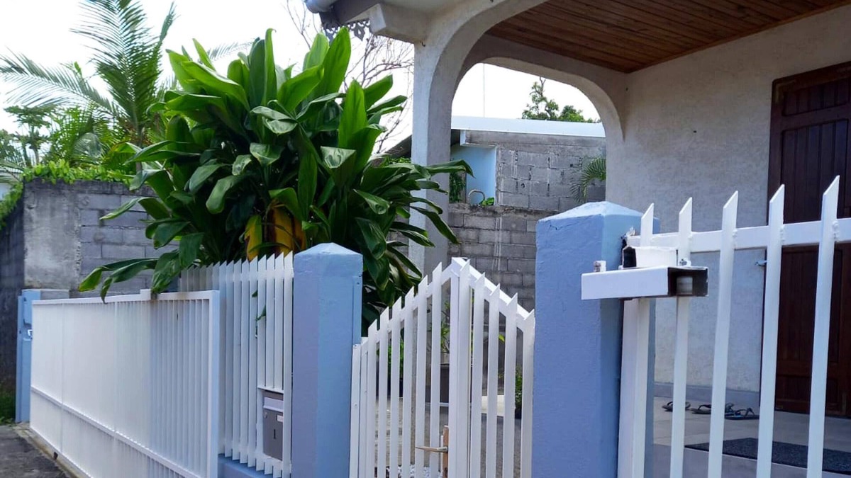 La Riviere Saint-Louis House | Homerez - House 12 km away from the beach for 5 ppl. with garden at Saint-Louis
