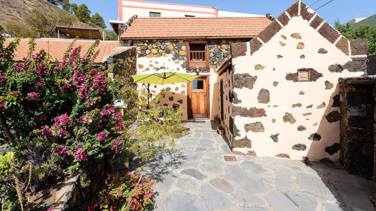 Taibique House | Homerez - House 9 km away from the beach for 4 ppl. with sea view at Taibique
